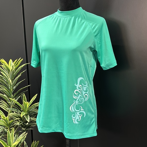Kanu Surf Breeze UPF 50+ rashguard,mock neck, short sleeve,active, 4 way stretch - Picture 1 of 9